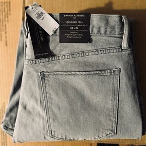 NWT Banana Republic Standard straight Jean